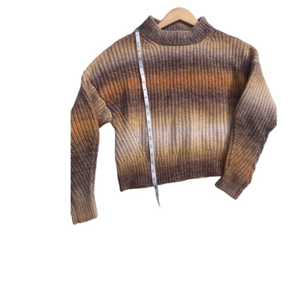 Aqua Crewneck Pullover Cropped Sweater Size S - Picture 8 of 11